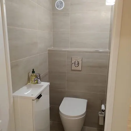 Apartment Charming 49 M Nest In