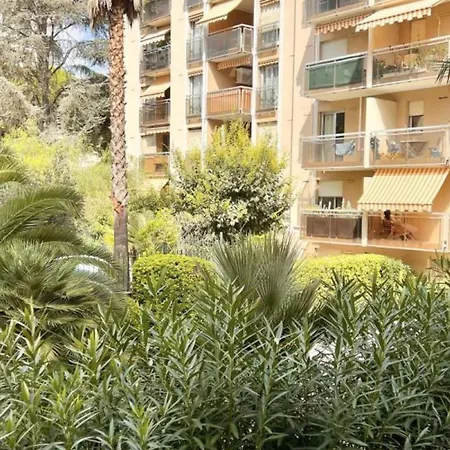 Charming 49 M Nest In Apartment Cannes