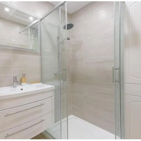 Apartment Charming 49 M Nest In