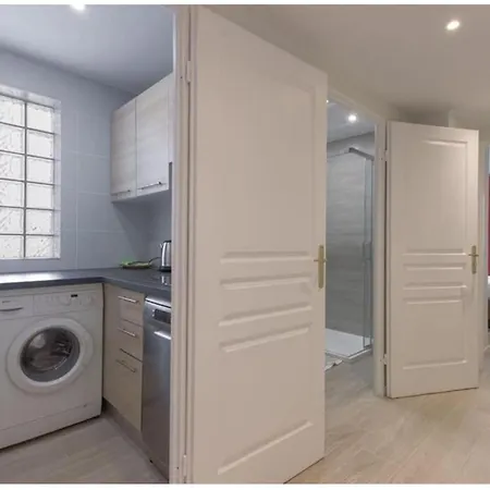 Charming 49 M Nest In