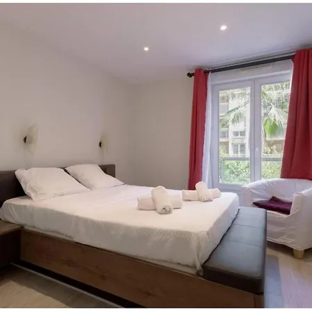 Charming 49 M Nest In Apartment *